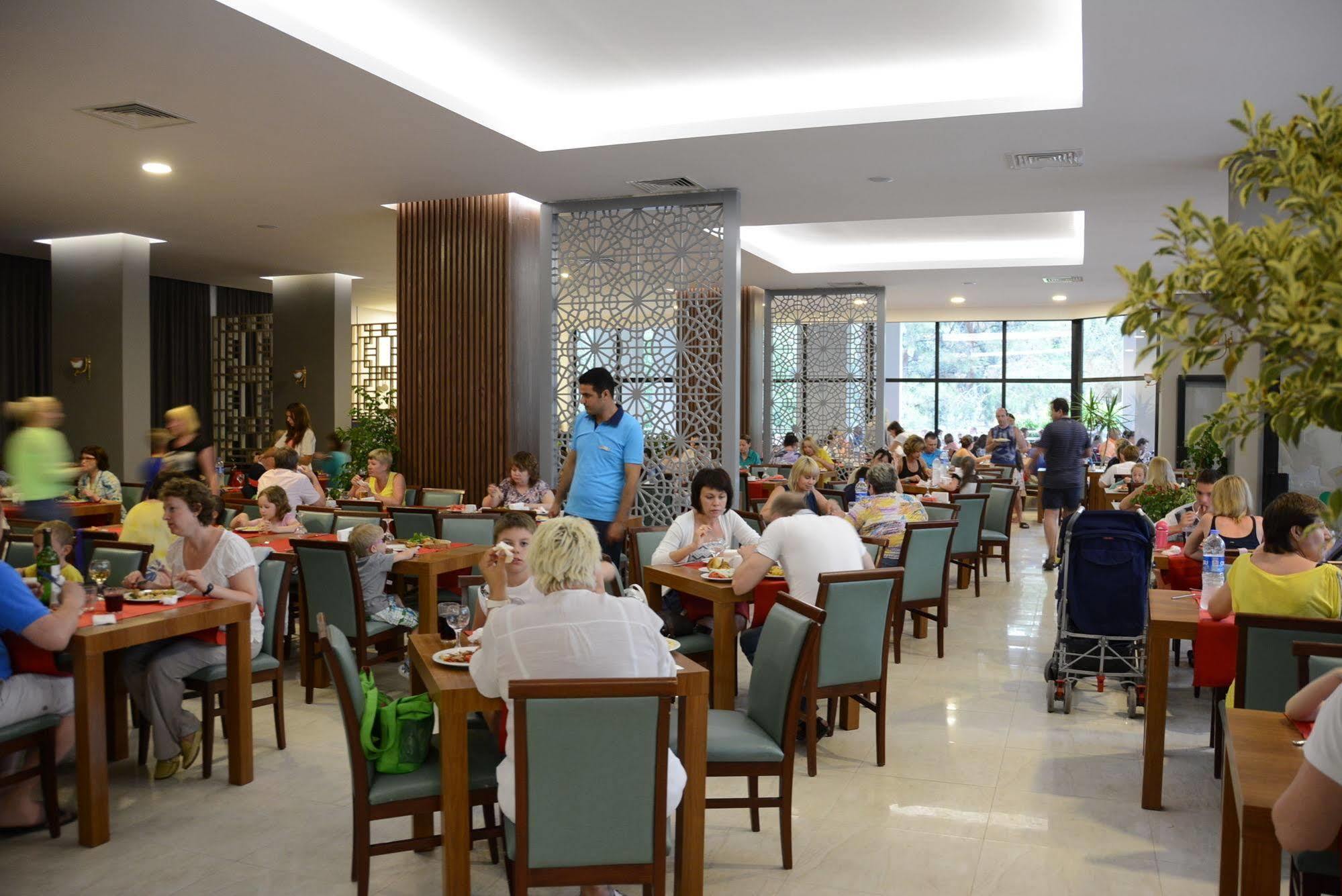 Hotel Fun And Sun Club Saphire Tekirova Exterior foto